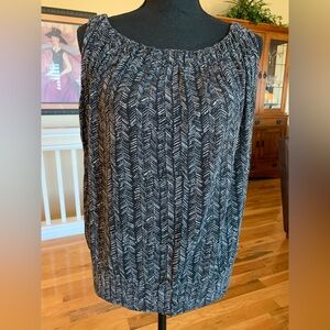 LOFT Black and White Chevron Top - Size Unknown